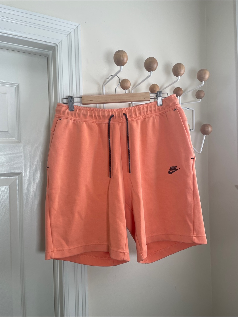 Nike - Tech Fleece Athletic Shorts Coral-Orange L